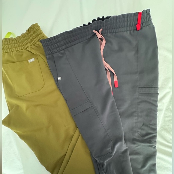 Olive and Gray Elastic Waist Pants - Picture 3 of 4